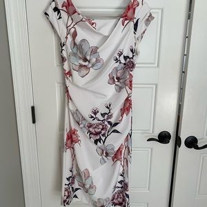 White House Black Market dress worn only twice, perfect condition
